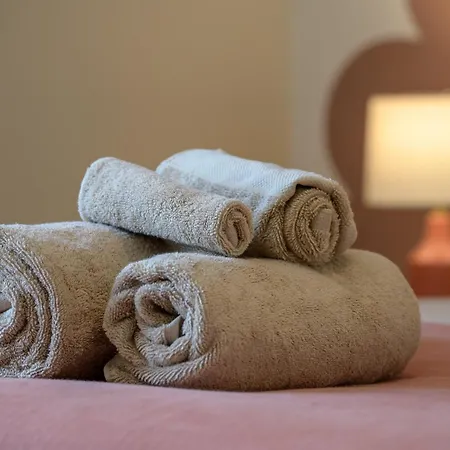 L Antre Ensoleillee Du Minotaure, Parking *