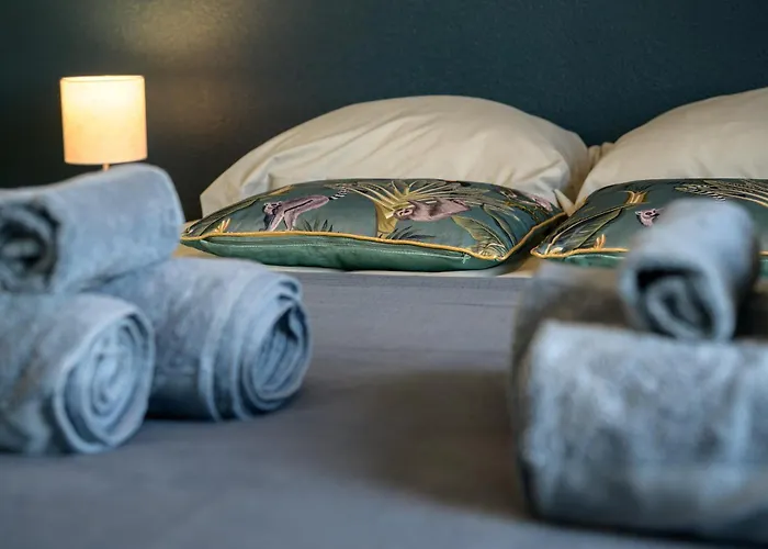 L Antre Ensoleillee Du Minotaure, Parking Daire