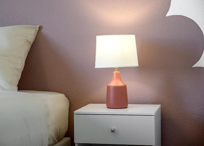 L Antre Ensoleillee Du Minotaure, Parking *