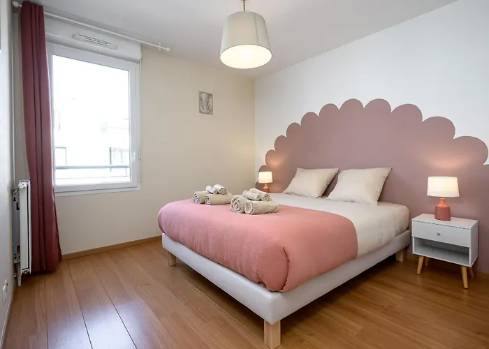 L Antre Ensoleillee Du Minotaure, Parking Тулуза